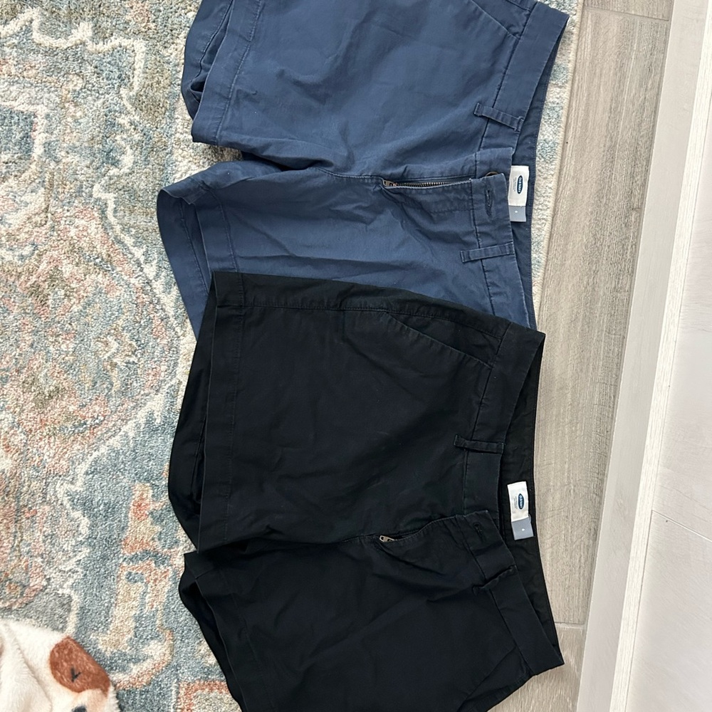 2 pair of Old Navy women shorts -sz 6